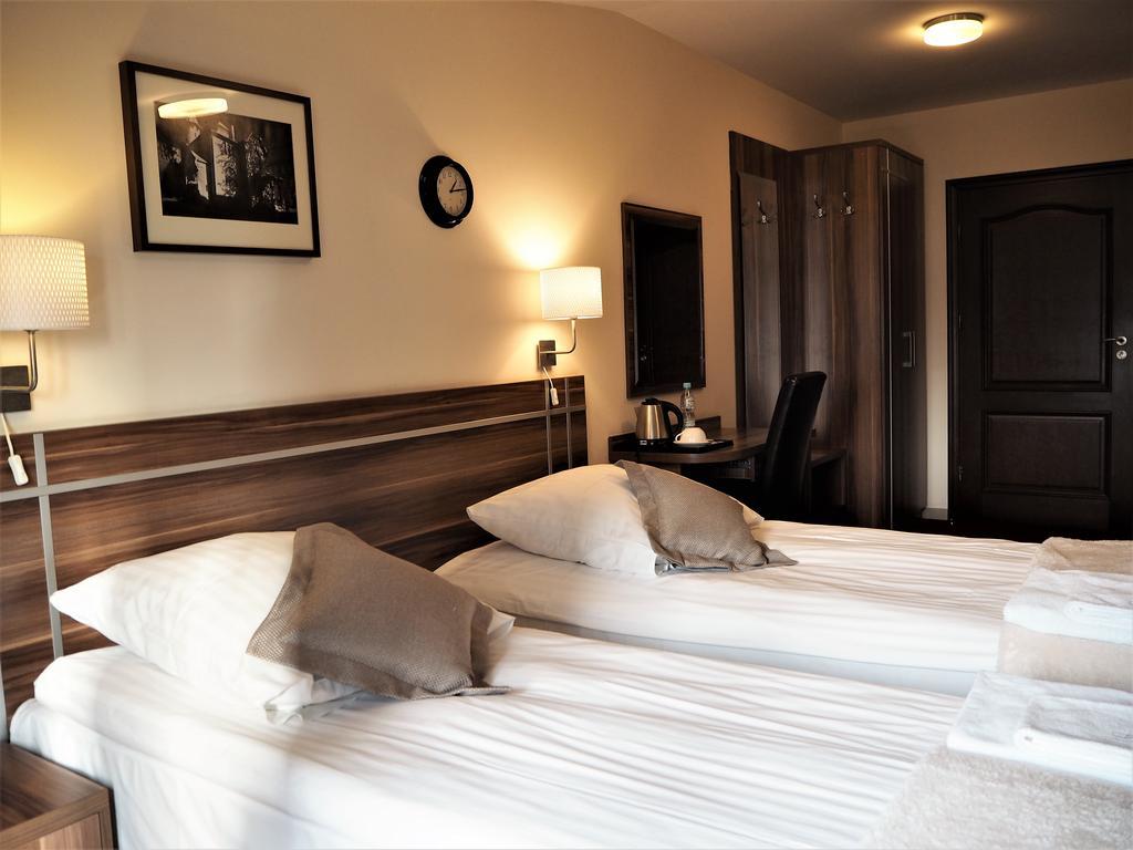 Villa Masoneria Лодзь Экстерьер фото
